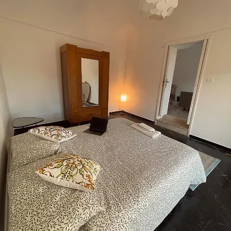Jama's Panoramic Estate モーディカ